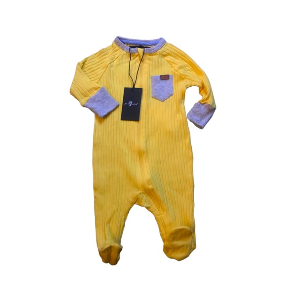 TWO 7 FOR ALL MANKIND YELLOW BABY FOOTSIES SIZE 0-3 MONTHS - Picture 5 of 7